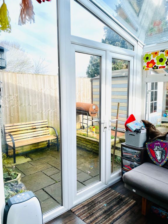 Property photo 2 of 31