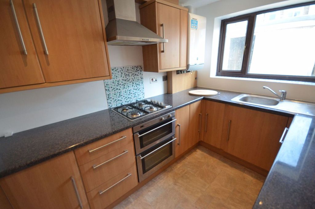 Property photo 2 of 18 Photo 11