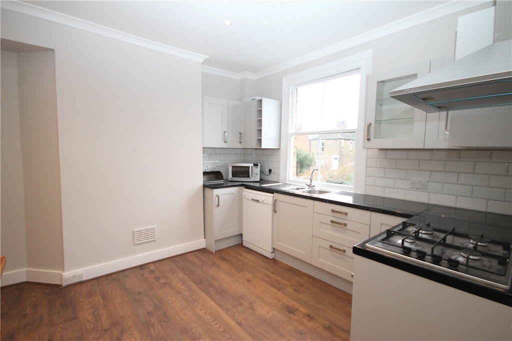 Property photo 2 of 9 Kitchen