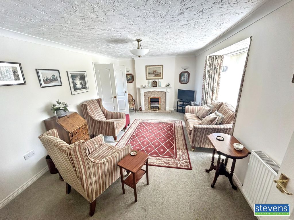 Property photo 2 of 21 Img_5436