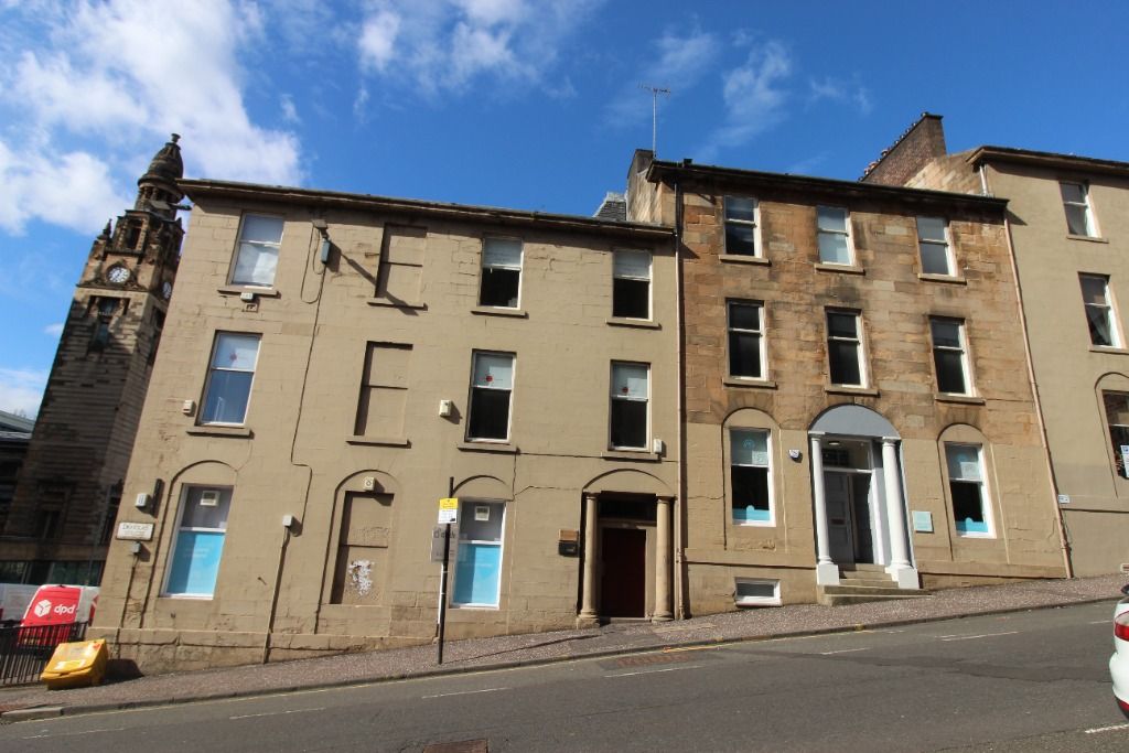 Property photo 2 of 11