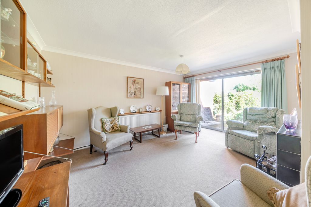 Property photo 2 of 19