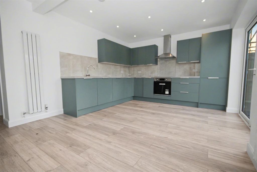 Property photo 2 of 13 Img_8078.Jpg