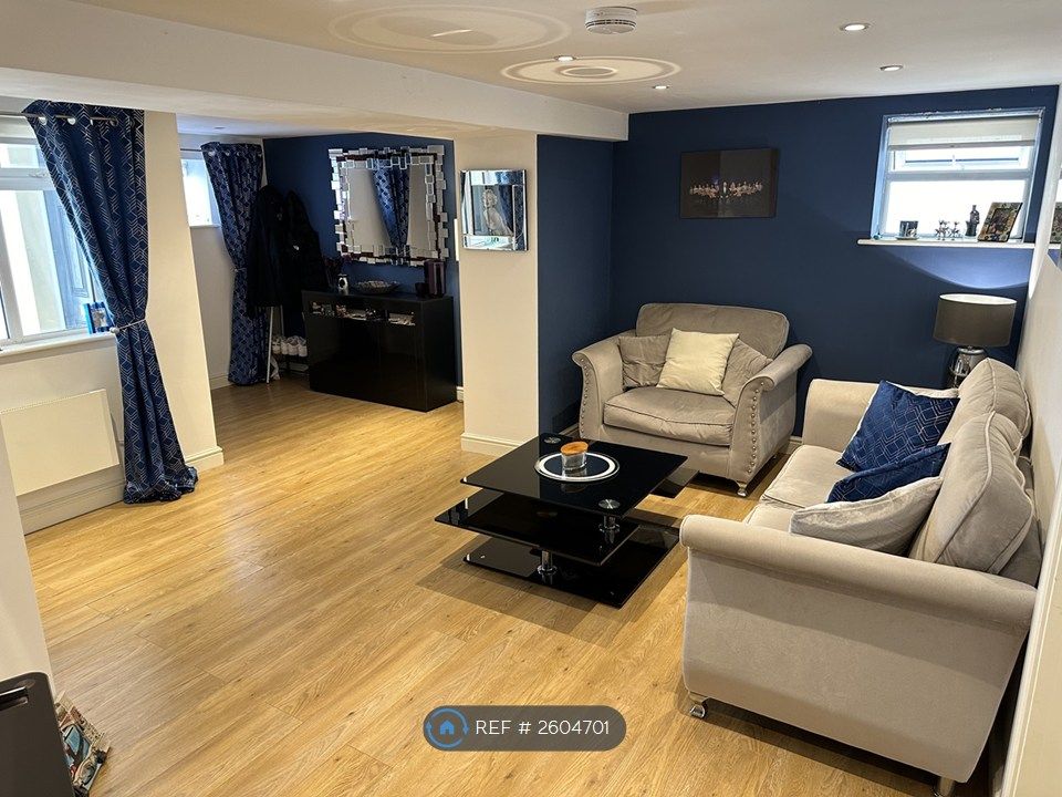 Property photo 1 of 21 Lounge (When Furnished)