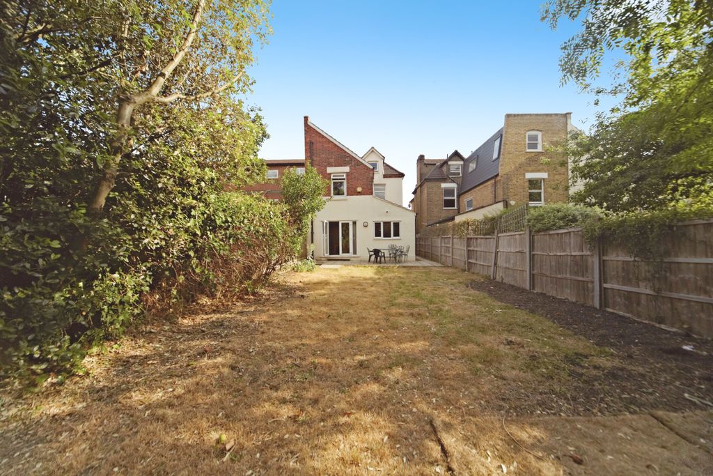 Property photo 1 of 17