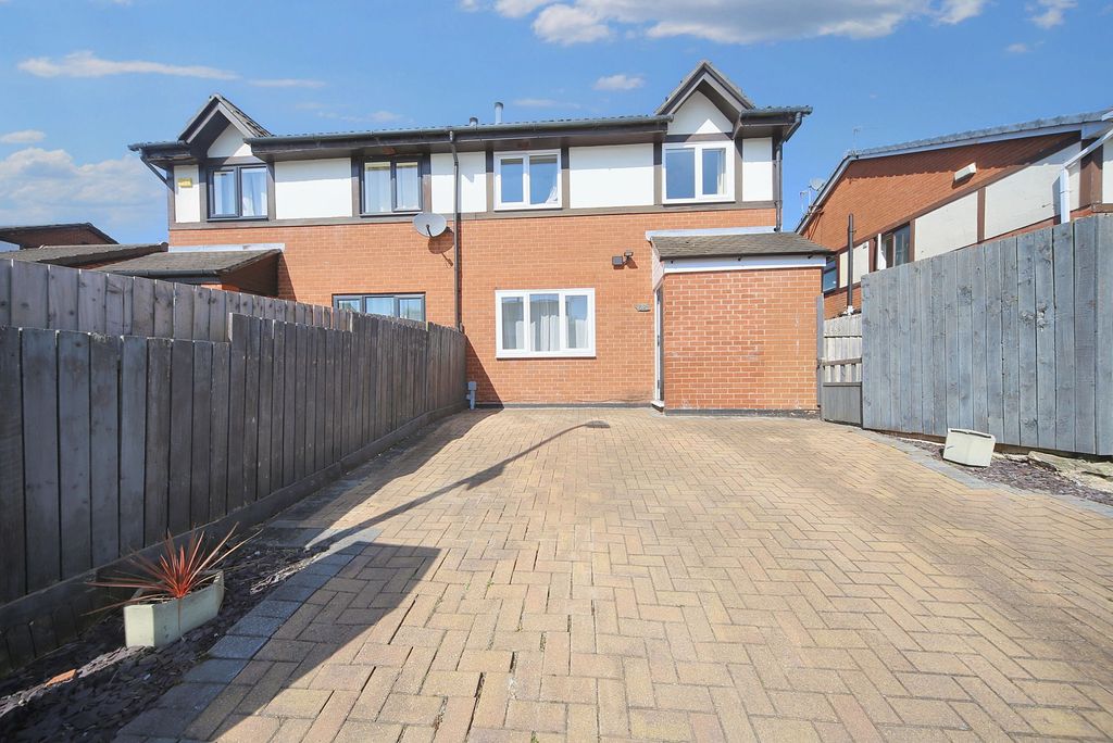Property photo 1 of 14