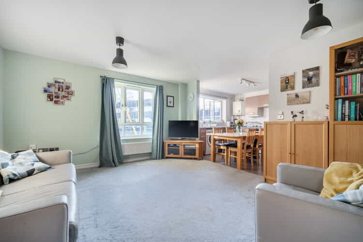 Property photo 3 of 17