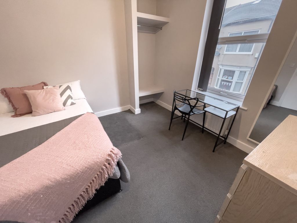 Property photo 2 of 6 Img_5383