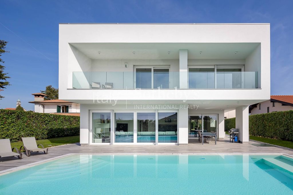 Property photo 3 of 34