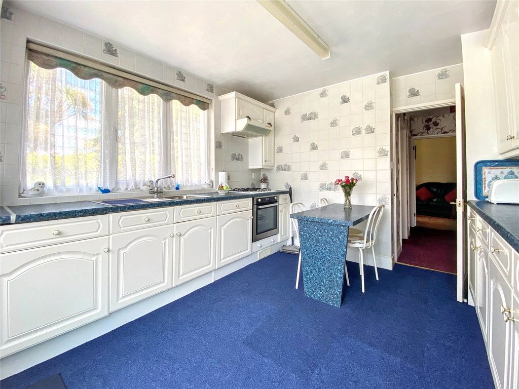 Property photo 3 of 26 3 - Picture No. 06
