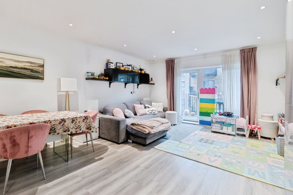 Property photo 1 of 23 Pbox-Img.Jpg