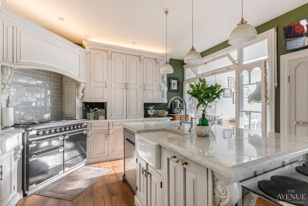 Property photo 2 of 24 4778472