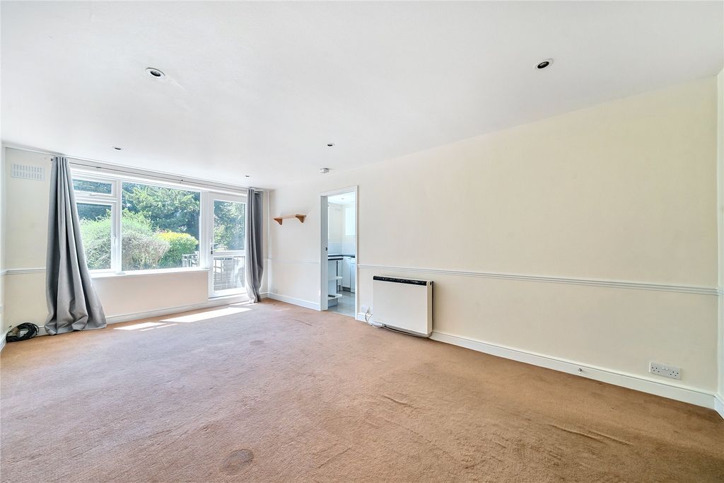 Property photo 2 of 10 Picture No. 06