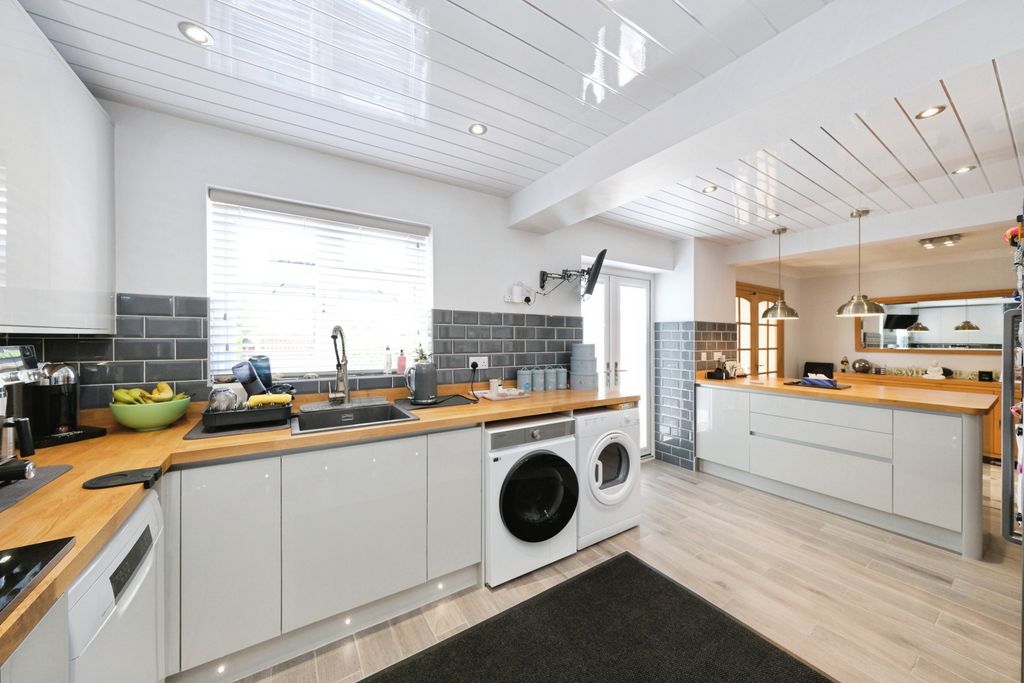 Additional image 5 of 4 bed detached house for saleErdington Way, Nottingham NG9