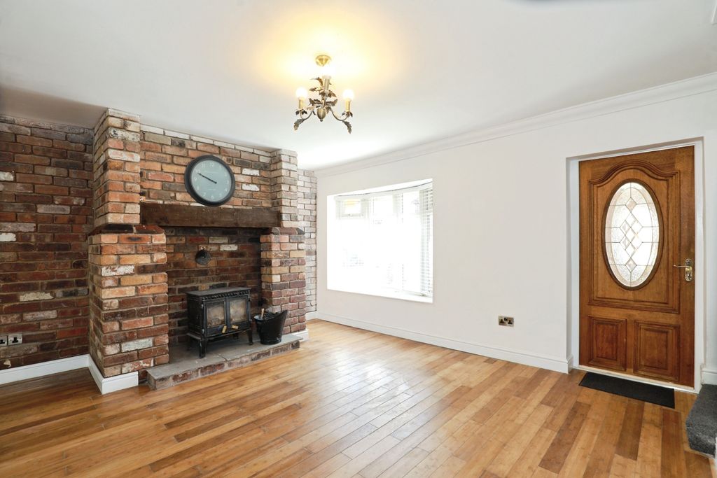 Property photo 3 of 22