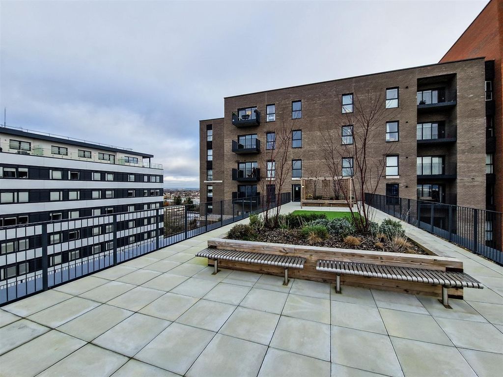 Property photo 1 of 16 Communal Roof Garden