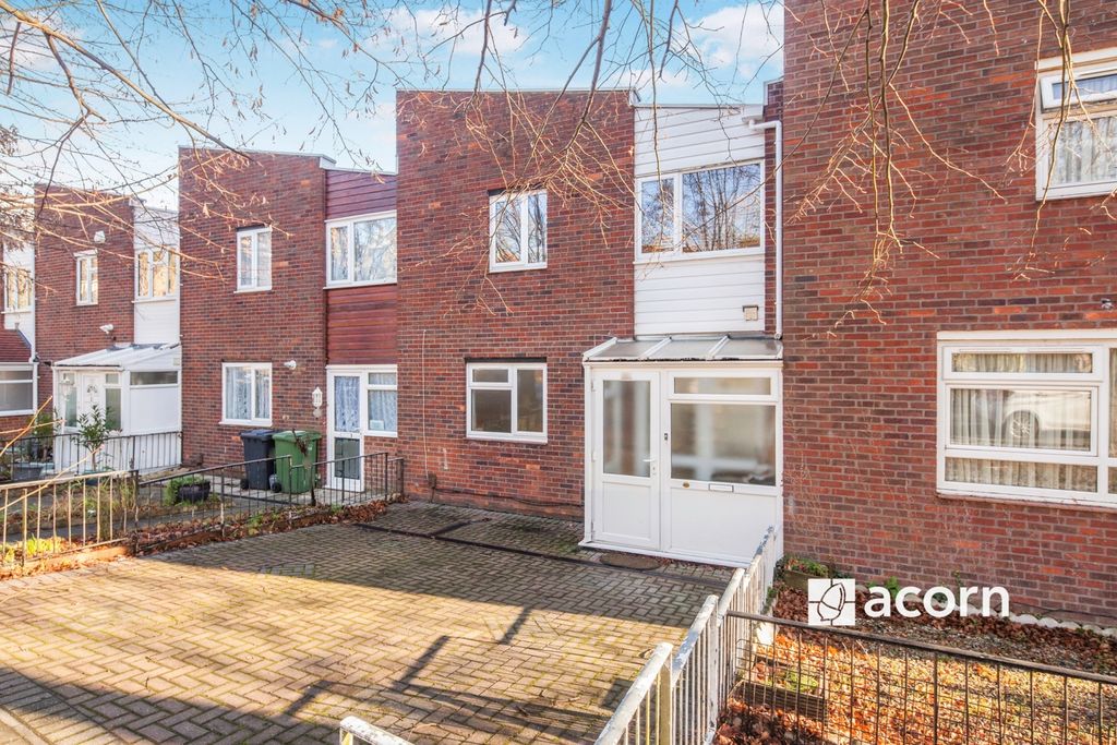 Property photo 1 of 9 External