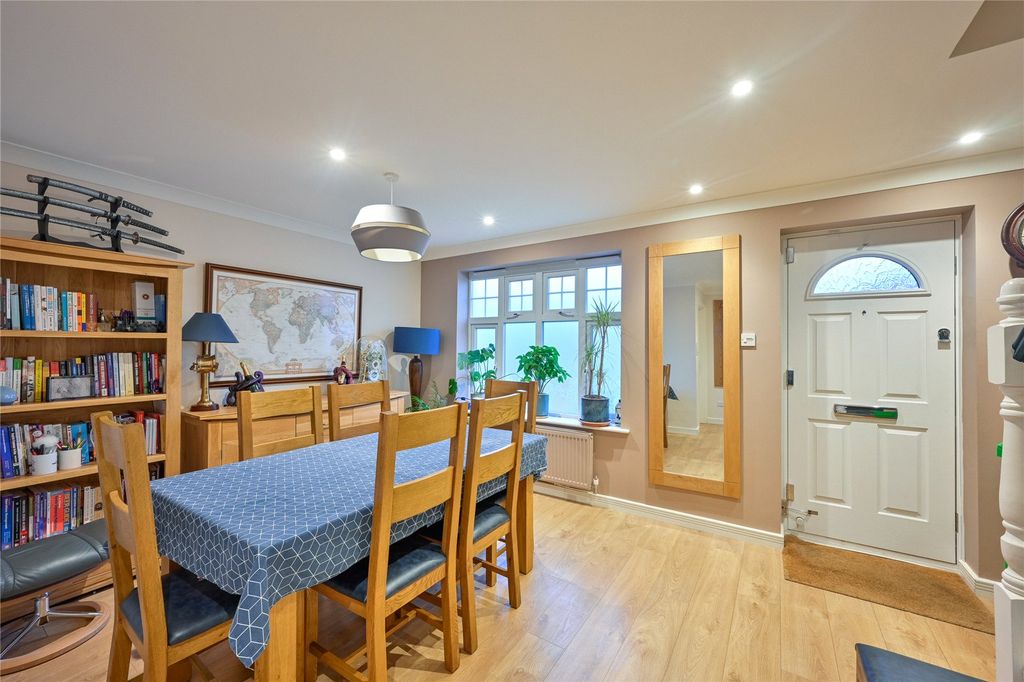 Property photo 2 of 24 Picture No. 21