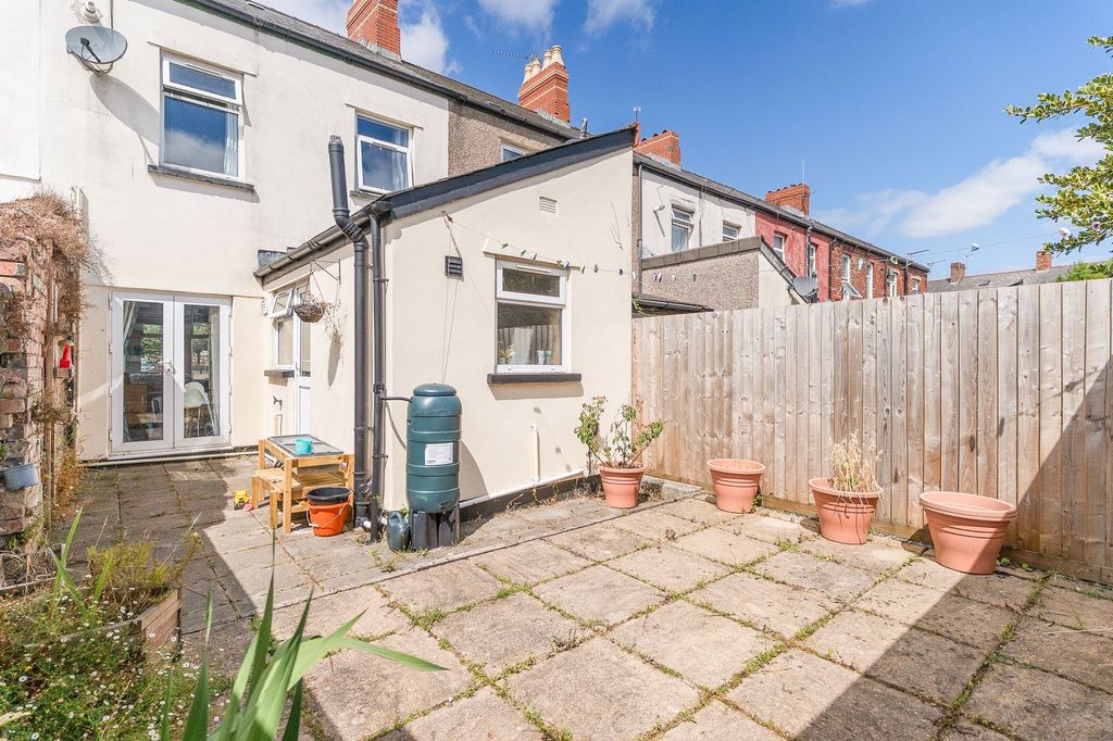 Property photo 2 of 19
