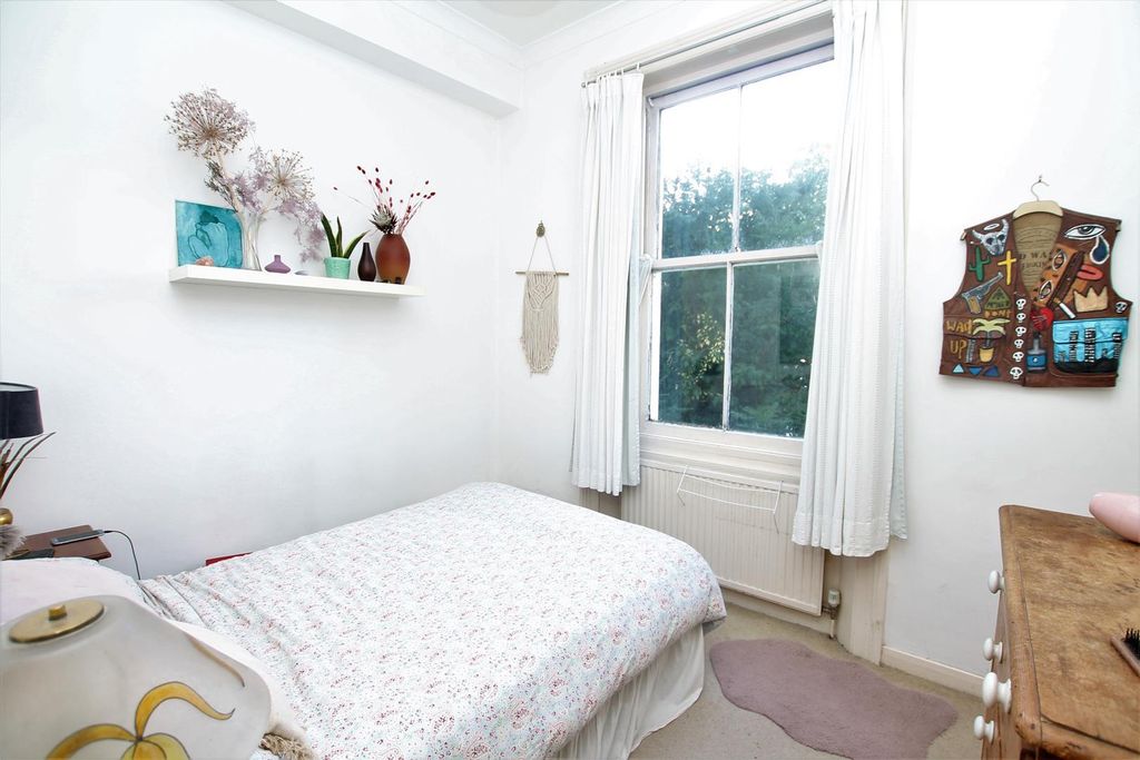 Property photo 2 of 5 Bedroom 1