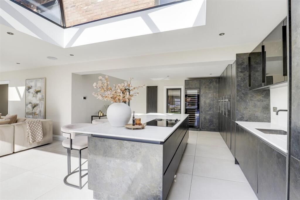 Property photo 3 of 9 223187_34226831_Img_09_0000