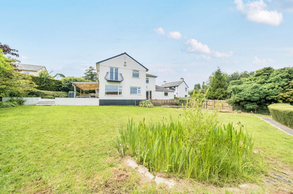 Property photo 2 of 28 1303999-3-6863Fa3...