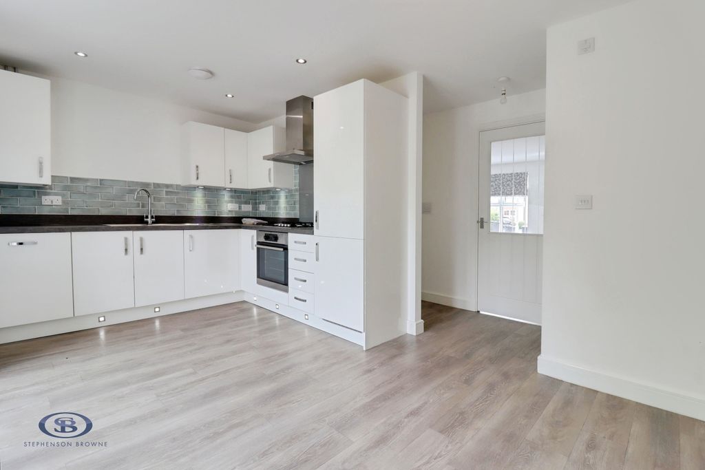Property photo 2 of 18 Pbox-Img.Jpg