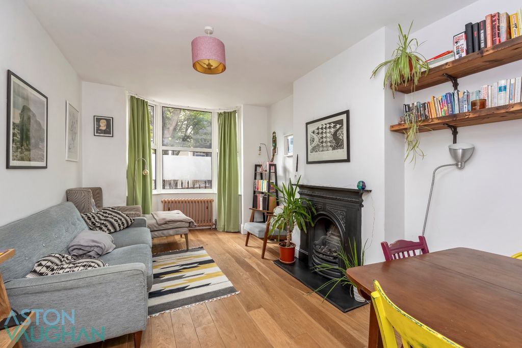 Property photo 1 of 10 5065310