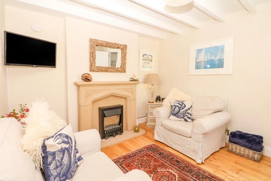 Property photo 2 of 11 Sitting Room .Jpg