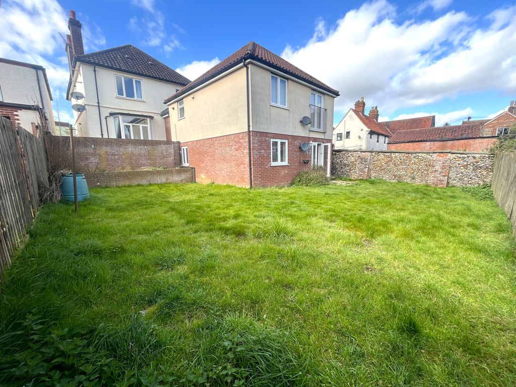 Property photo 2 of 8