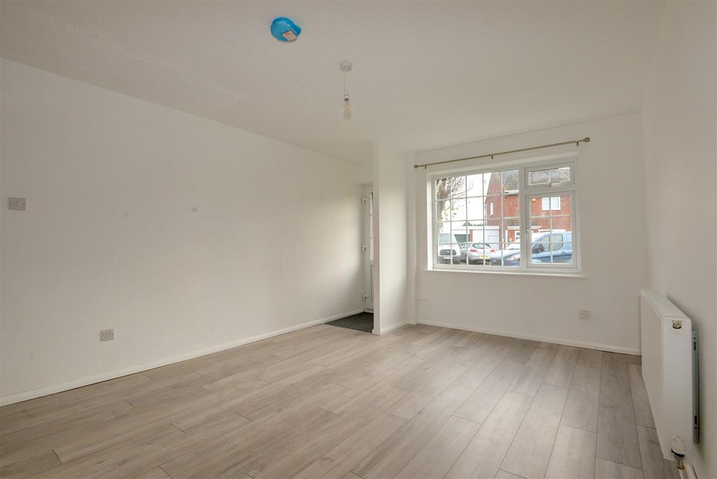 Property photo 3 of 13 Living Room 2.Jpg