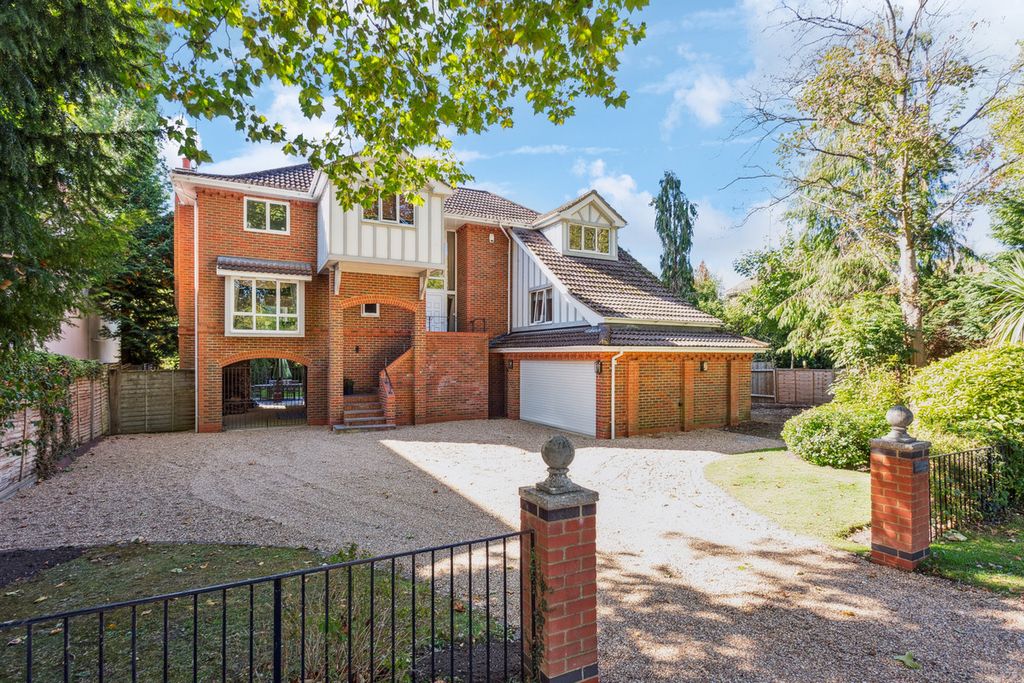 Property photo 1 of 22