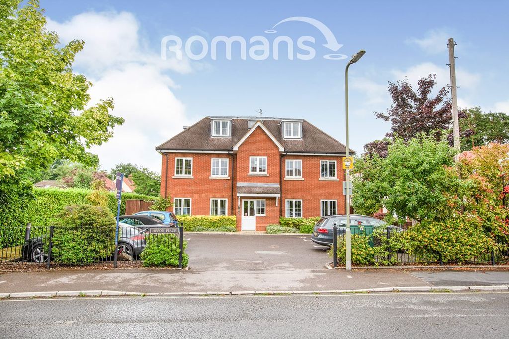 Property photo 1 of 10 Heron Court Front