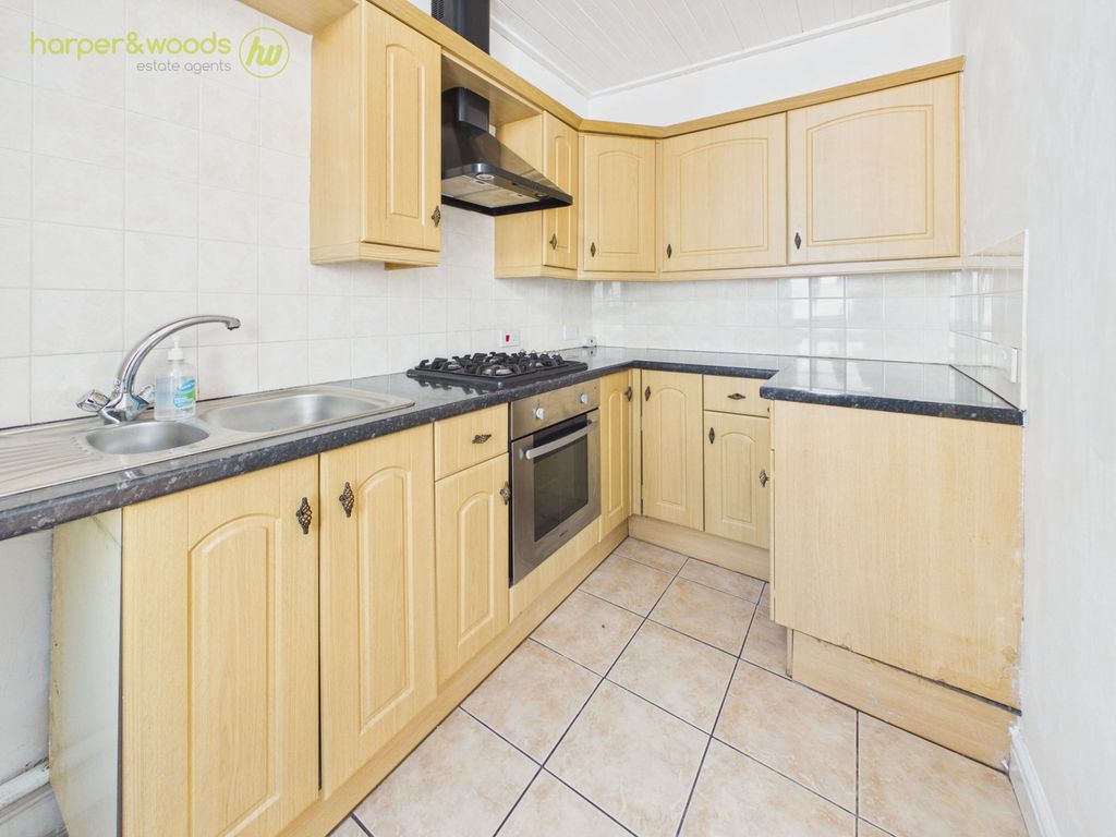 Property photo 2 of 24