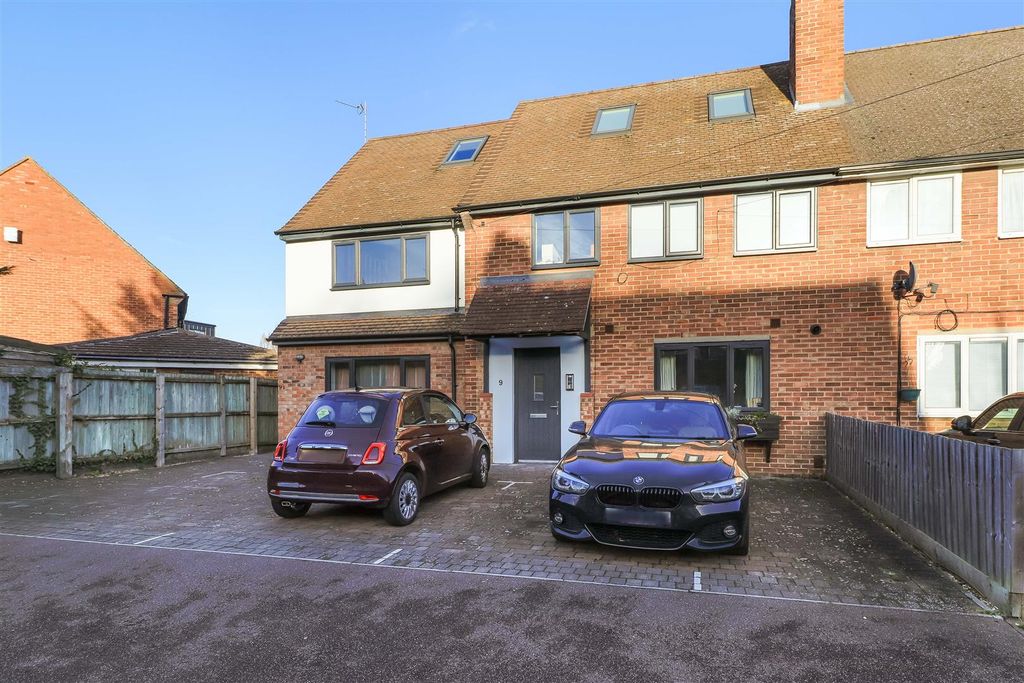 Property photo 1 of 17 Front