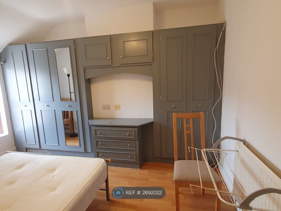 Property photo 1 of 7 Bedroom