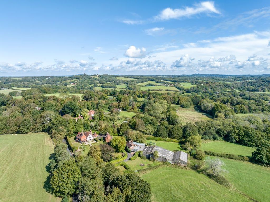 Property photo 2 of 26