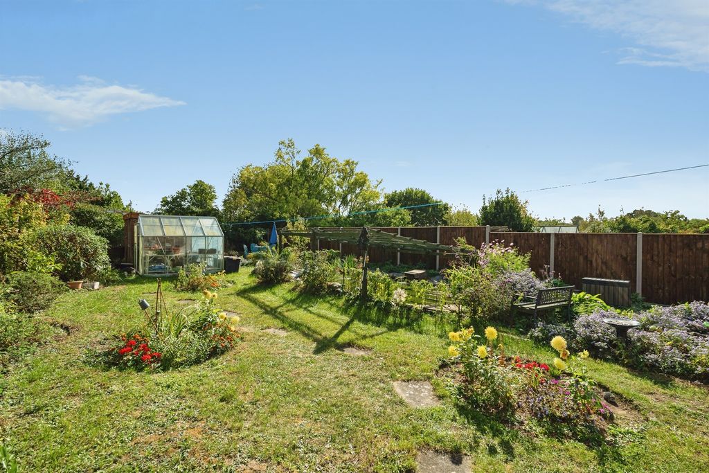 Property photo 2 of 19