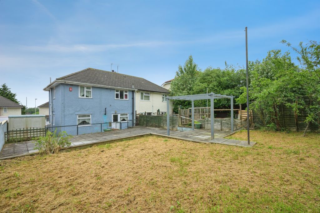 Property photo 3 of 27