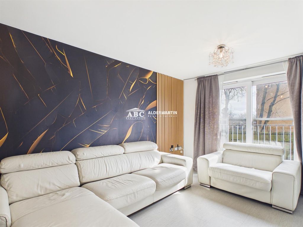 Property photo 3 of 13 Cam03827G0-Pr0140-Still003.Jpg