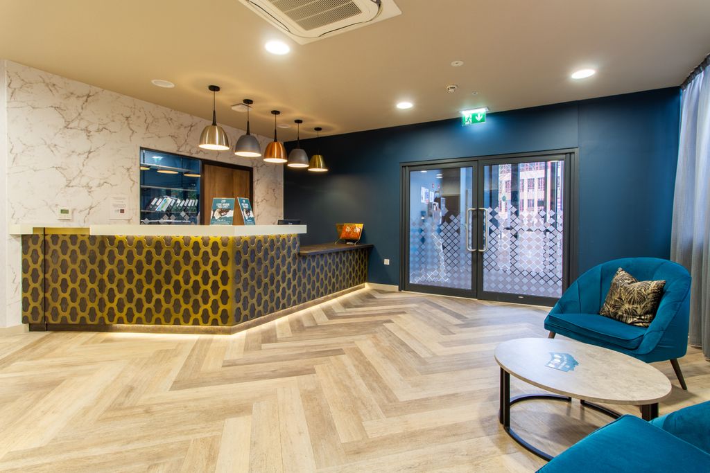 Property photo 2 of 18 Newcenturyplacereception4.Jpg