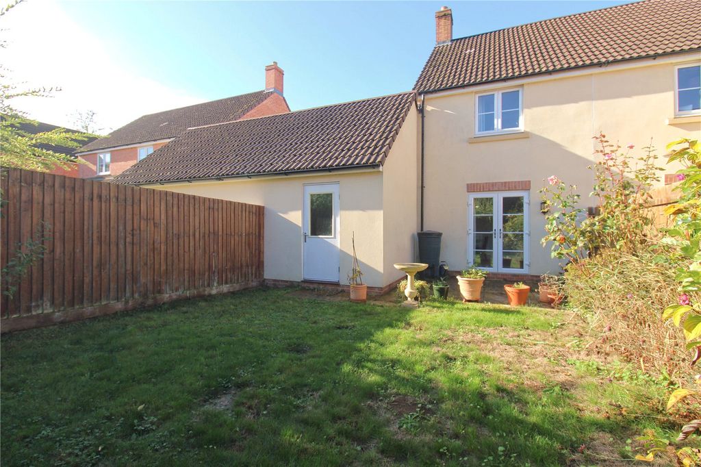 Property photo 2 of 14 Picture No. 16