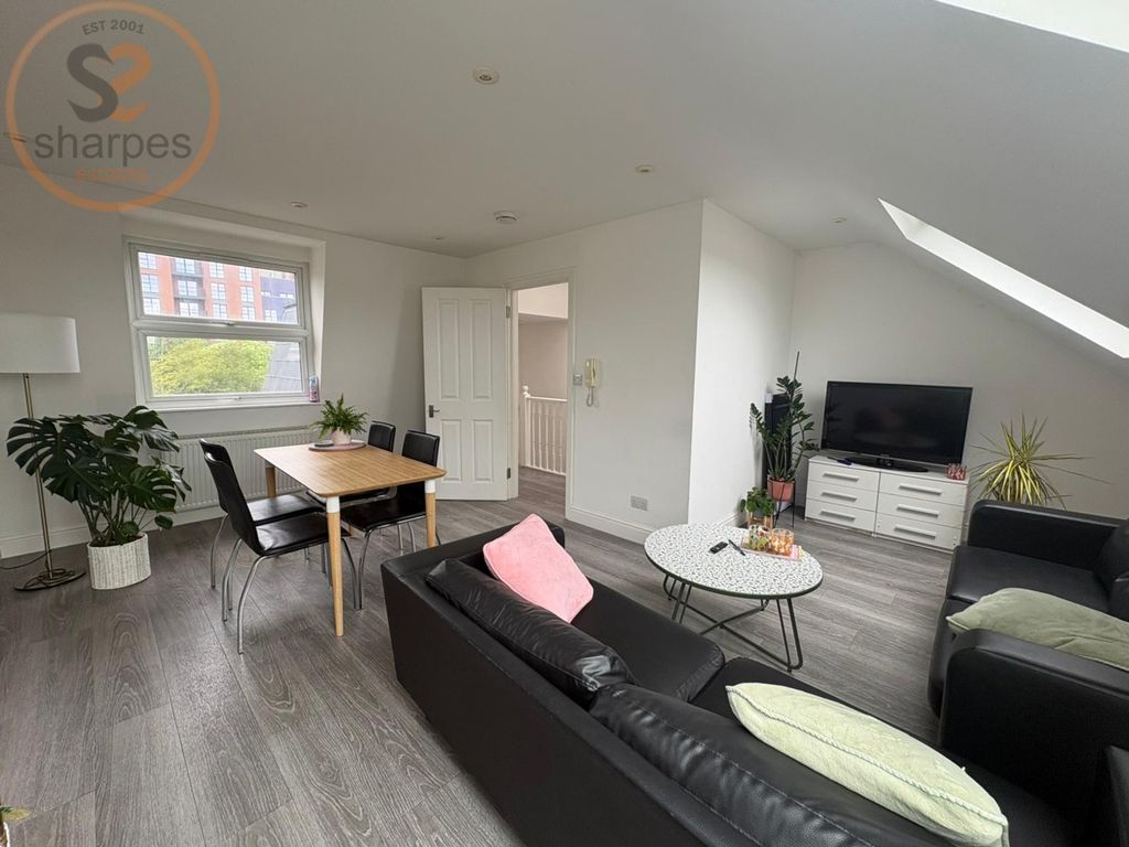 Property photo 1 of 30 42Ec7547-9Ebe-4422-B67B-d8Ea6981E09c