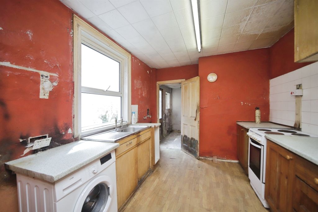 Property photo 3 of 19