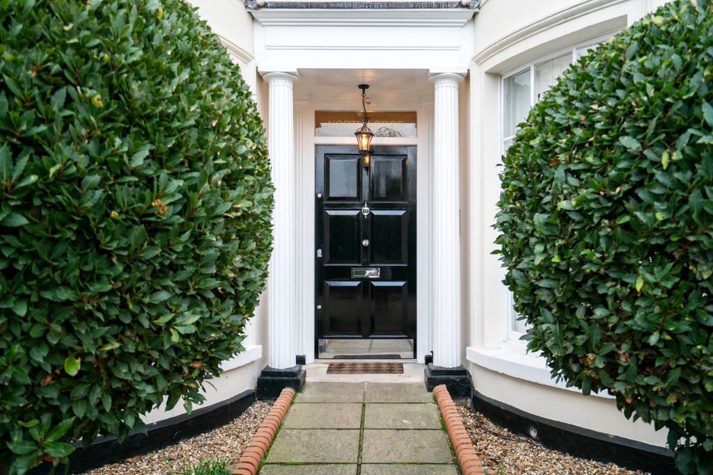 Property photo 2 of 12 Picture No. 26