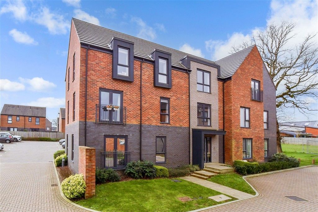 Property photo 1 of 10 External (Web)