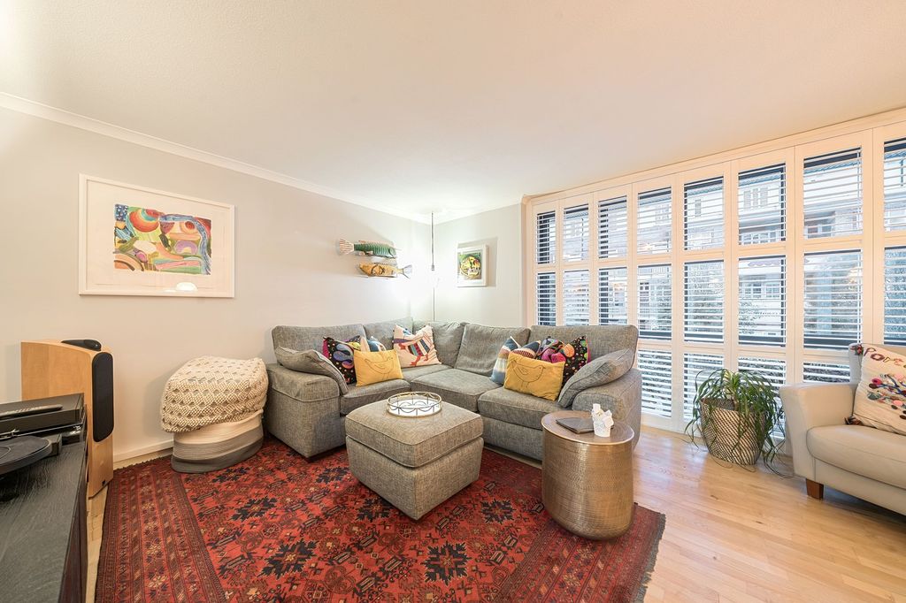 Property photo 2 of 22