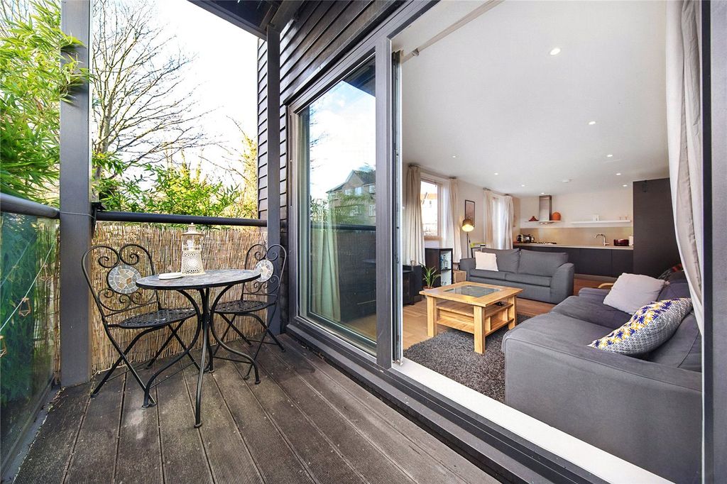 Property photo 1 of 8 Picture No. 10