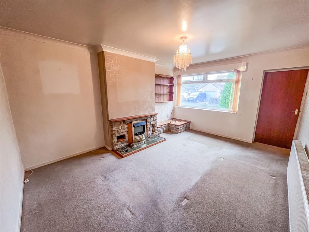 Property photo 2 of 15 Living Room