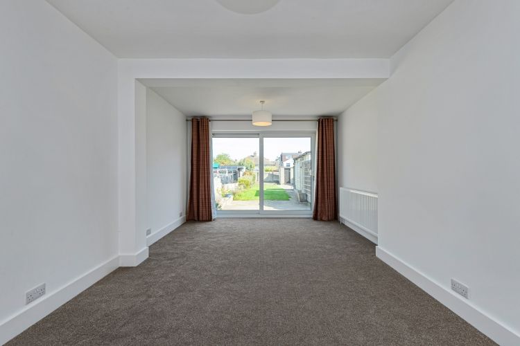 Property photo 2 of 9 304969
